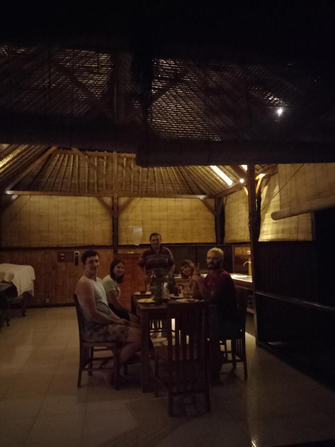Pondok Diana Yuki Jasri Bagian luar foto